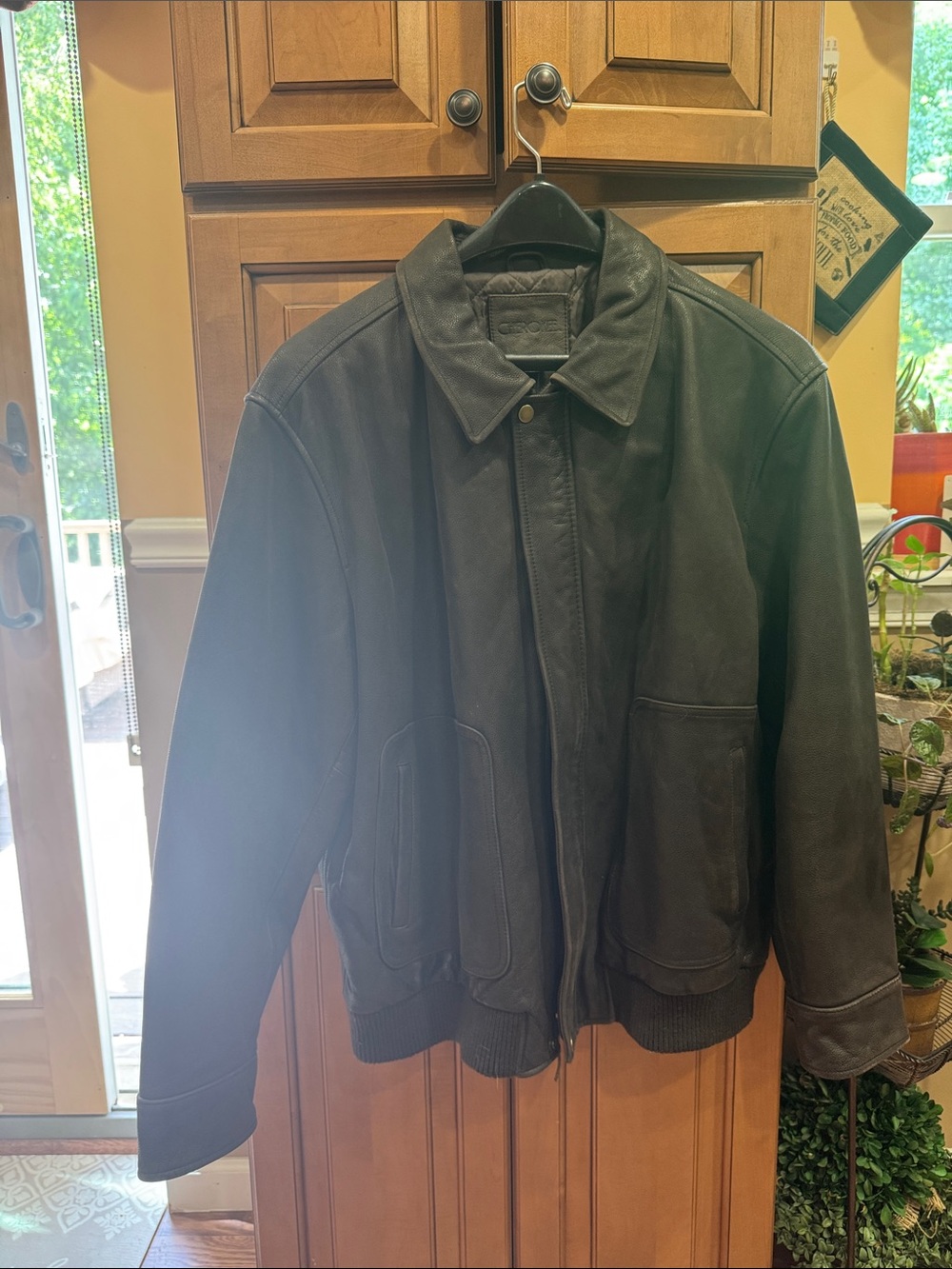 Men's Dark Brown soft real Leather Bomber Jacket-x large EUC
